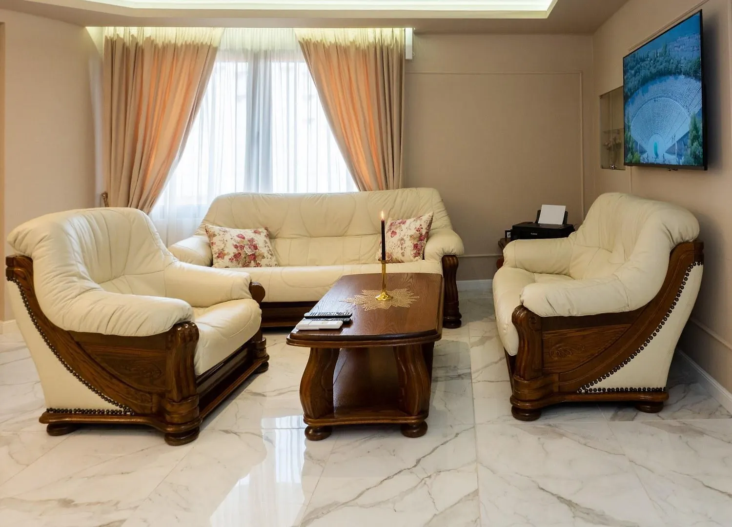 Paradise Center Premium Suite 1 София